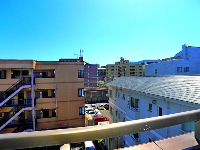 物件内観写真22　(室内からの展望)