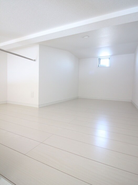 物件内観写真11　(ロフト)