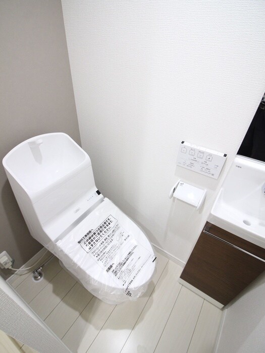 物件内観写真15　(トイレ)