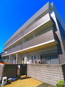 ラフィ－ネの外観写真