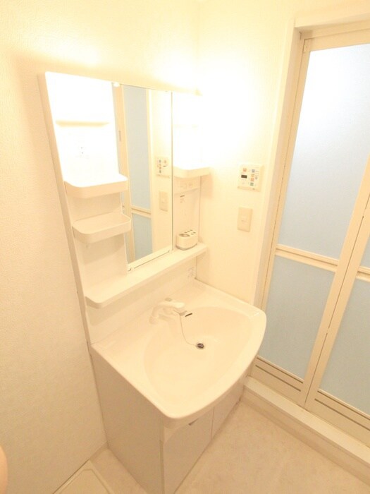 物件内観写真9　(洗面)