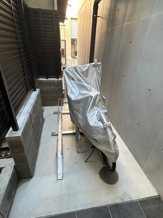 物件外観写真6　(駐輪場)