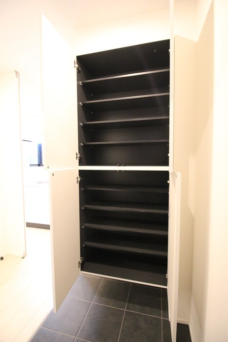 物件内観写真16　(靴箱)