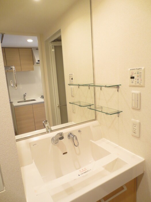 物件内観写真12　(洗面)