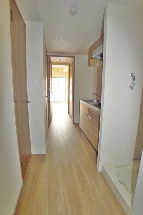 物件内観写真17　(廊下)