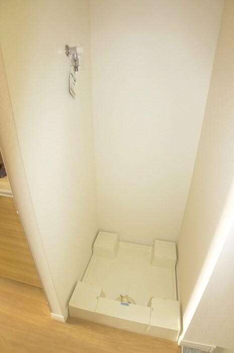 物件内観写真21　(洗濯機置場)