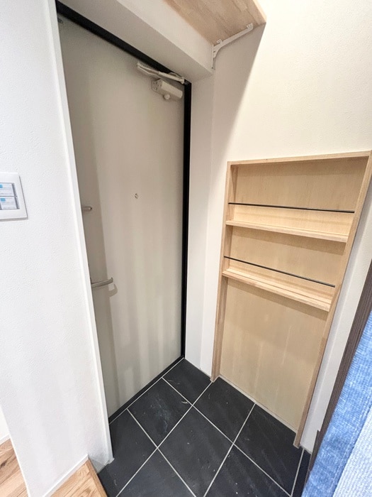 ルミドゥース目黒の玄関