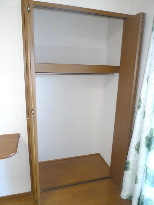 物件内観写真11　(収納)