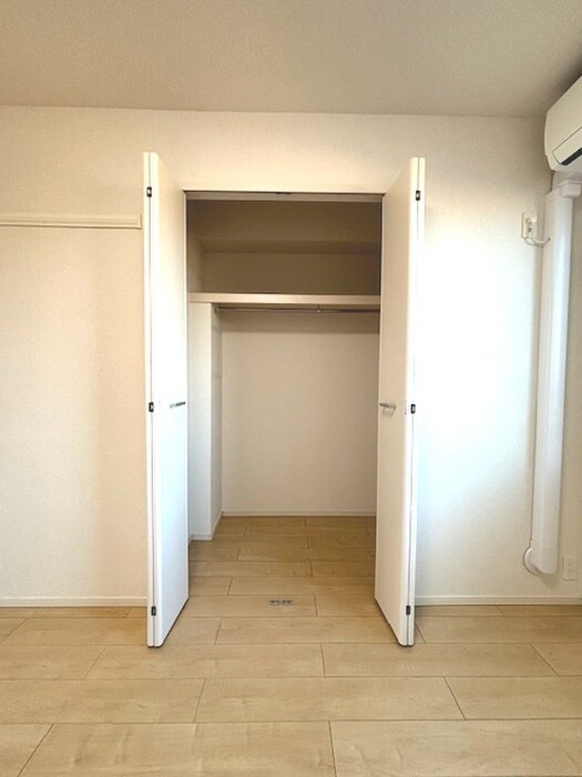 物件内観写真12　(収納)