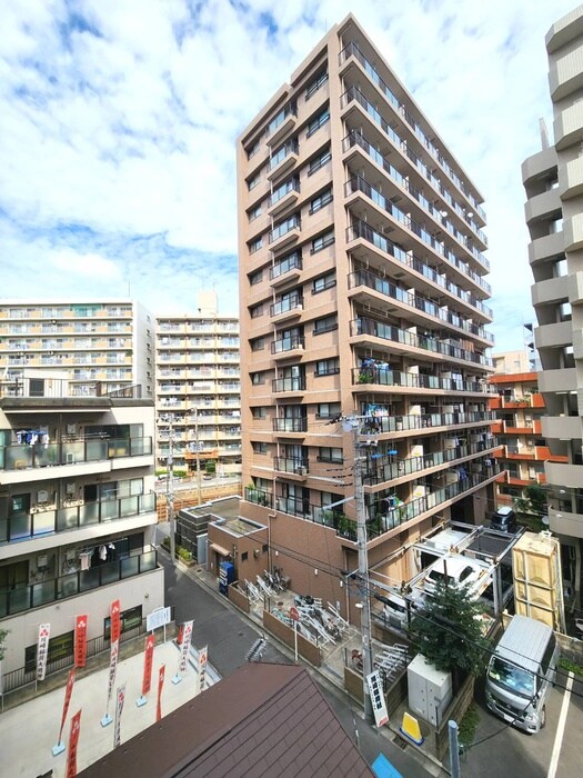 物件内観写真16　(室内からの展望)