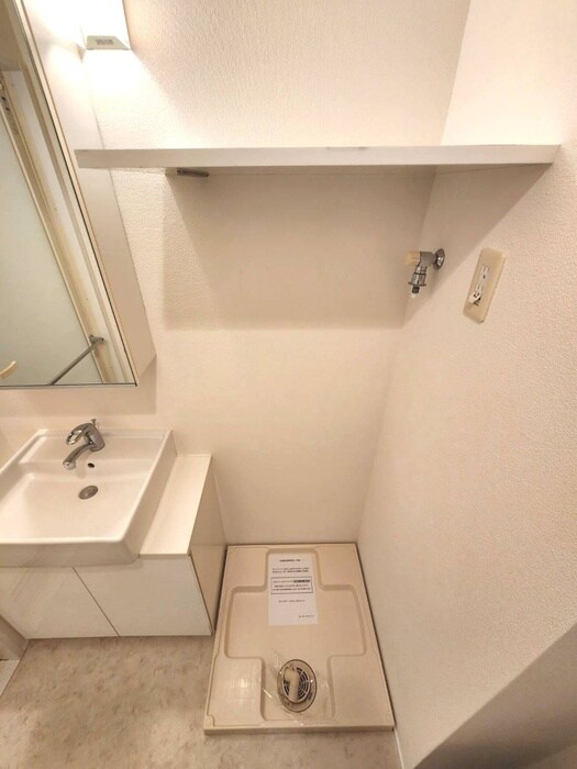 物件内観写真19　(洗濯機置場)