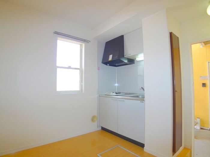 物件内観写真8　(内観写真)