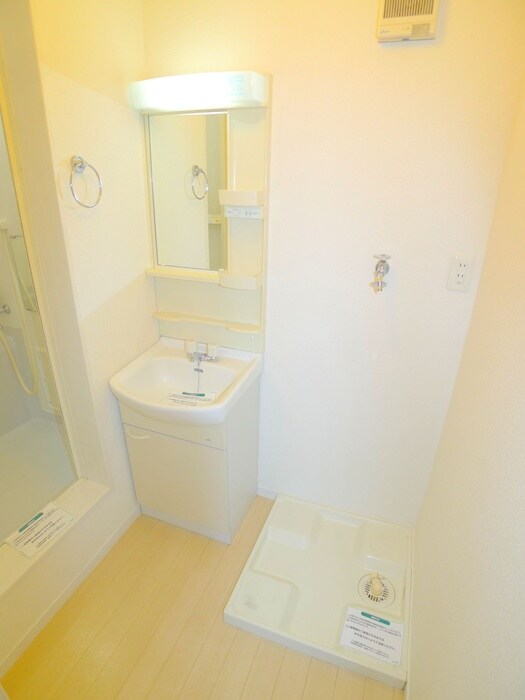 物件内観写真20　(洗濯機置場)