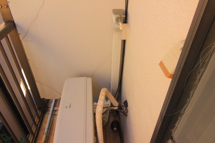 物件内観写真14　(洗濯機置場)