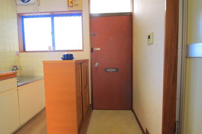 物件内観写真22　(玄関)