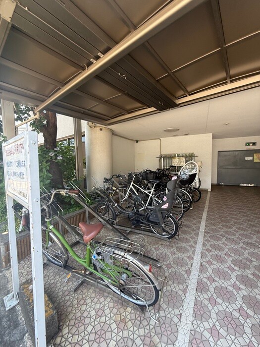 シャンボール洗足池(101)の駐輪場