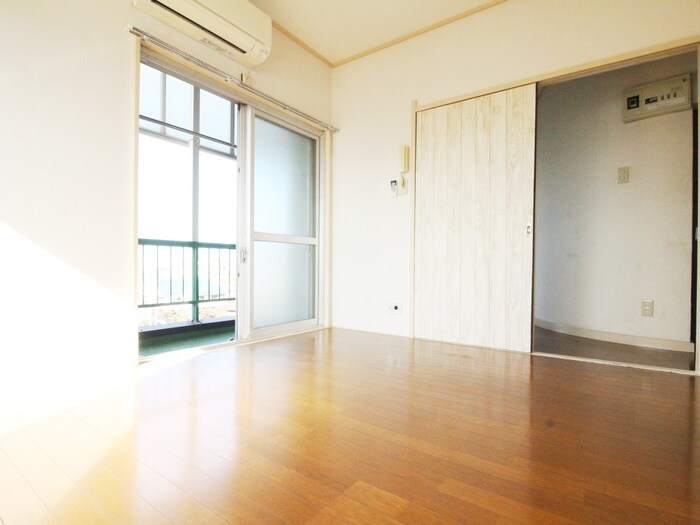 物件内観写真5　(居室)