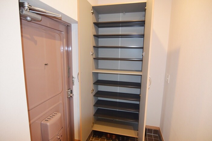 物件内観写真16　(靴箱)