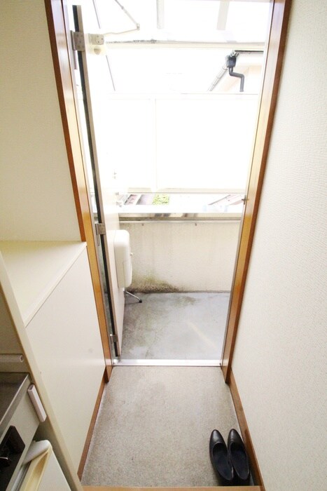 物件内観写真14　(玄関)