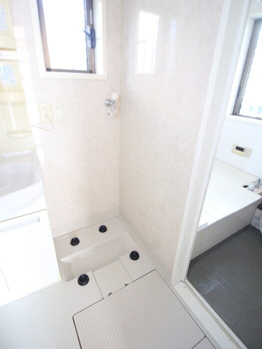 物件内観写真14　(室内からの展望)