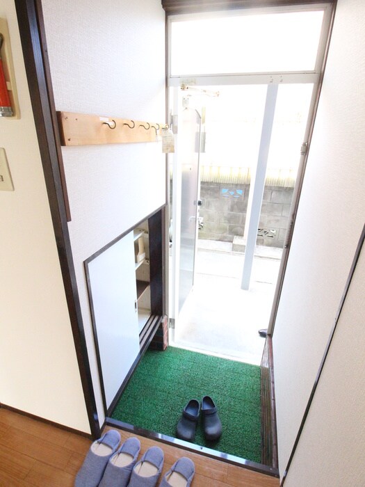 物件内観写真17　(玄関)