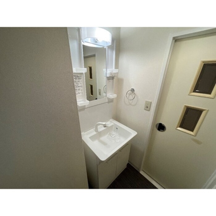 物件内観写真8　(洗面)