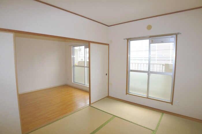 物件内観写真9　(居室)