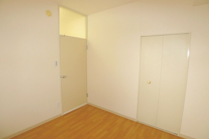 物件内観写真18　(居室)