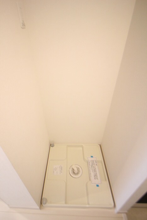 物件内観写真12　(洗濯機置場)