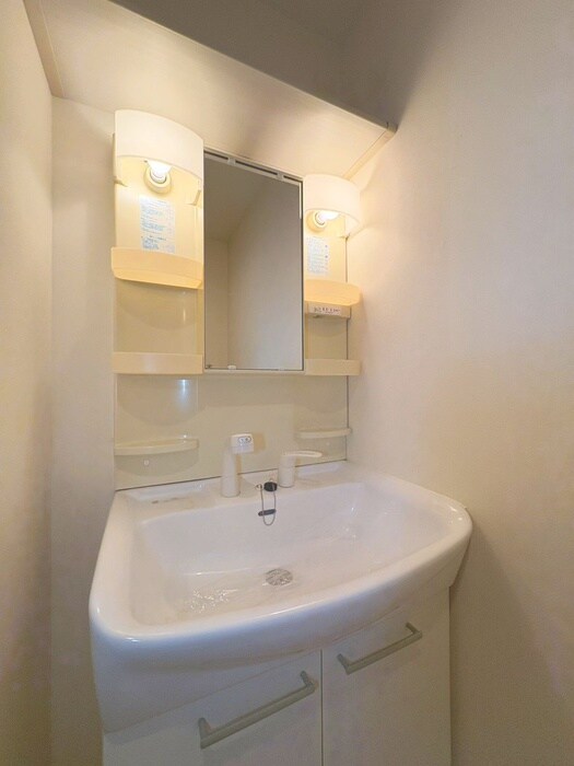 物件内観写真12　(洗面)