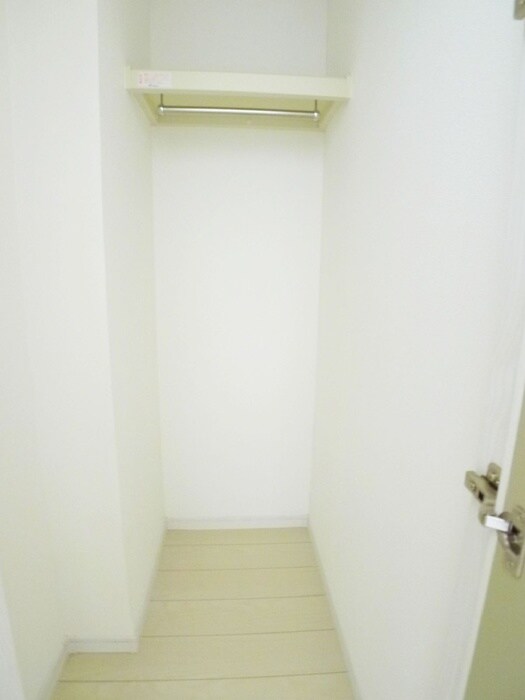 物件内観写真13　(収納)