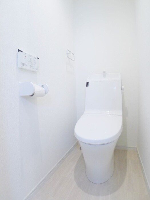 物件内観写真15　(トイレ)