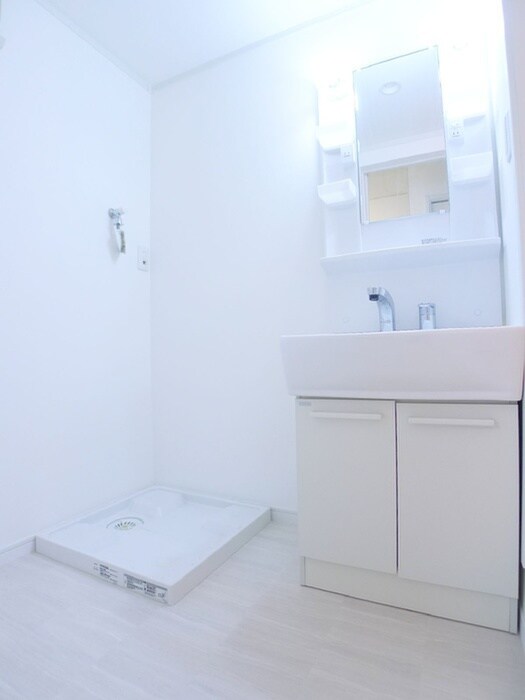 物件内観写真17　(洗濯機置場)