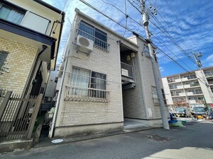 ラーククレール外観写真