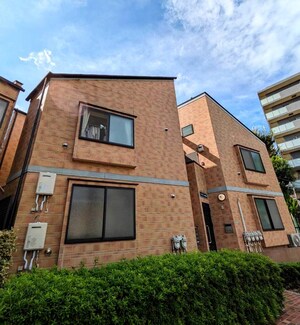 ラ・プリマベ－ラ小竹町Ｂ外観写真