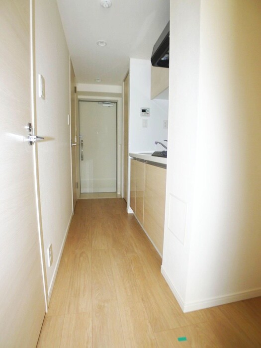 物件内観写真9　(廊下)