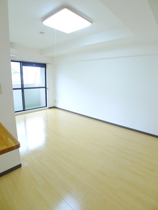 物件内観写真6　(居室)