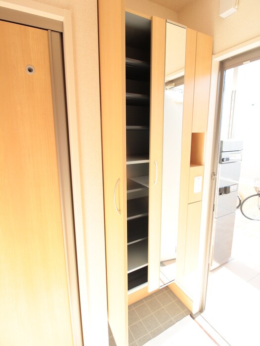 物件内観写真18　(靴箱)