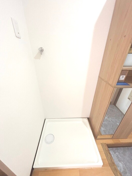 物件内観写真11　(洗濯機置場)