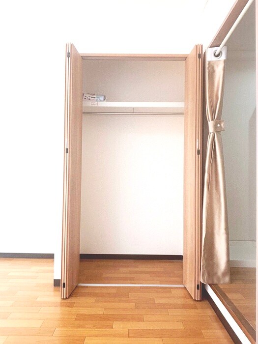 物件内観写真13　(収納)