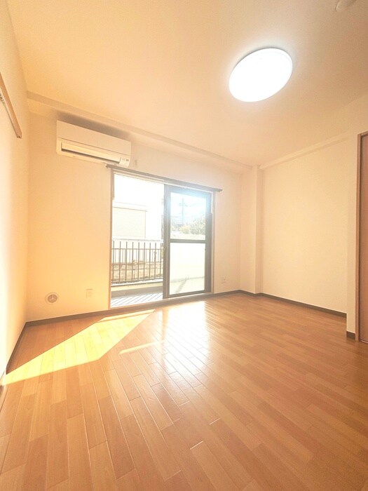 物件内観写真19　(居室)