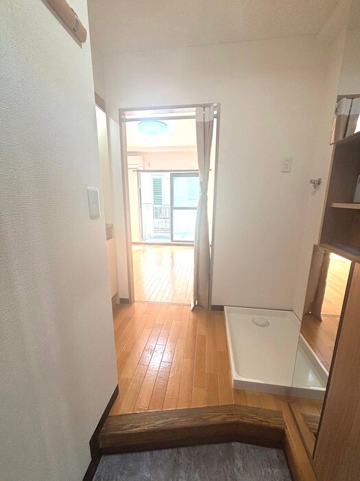 物件内観写真20　(玄関)