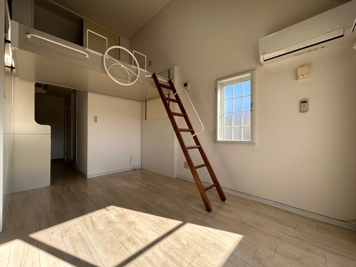 物件内観写真9　(居室)