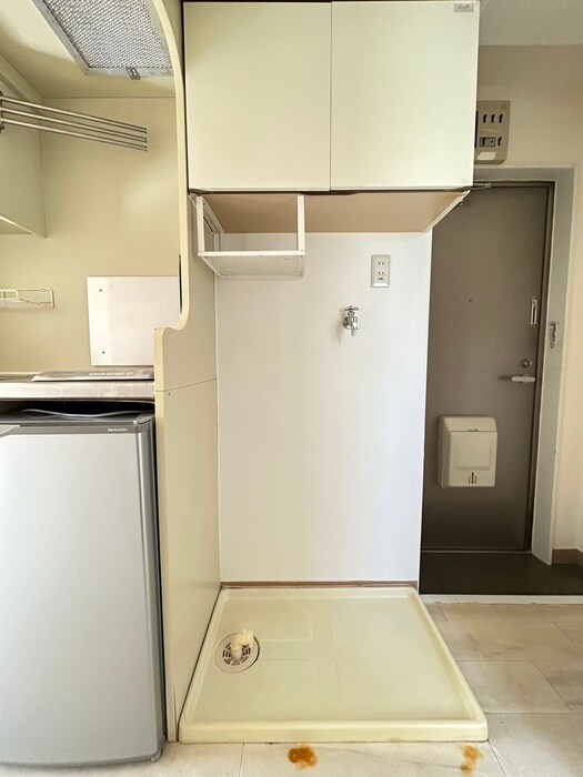 物件内観写真15　(洗濯機置場)