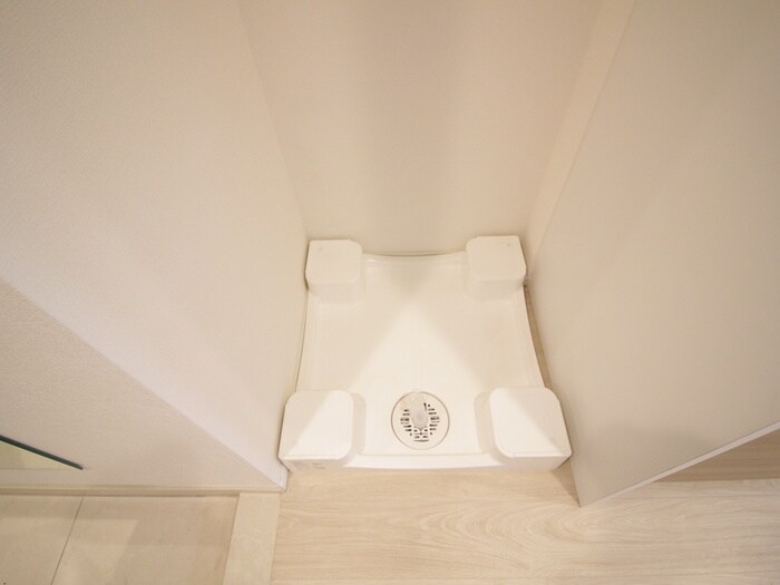 物件内観写真9　(洗濯機置場)