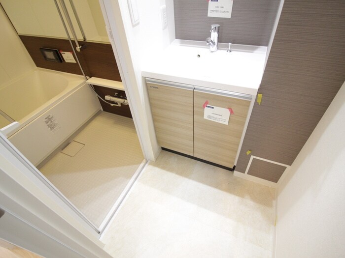 物件内観写真11　(洗面)