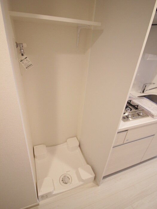 物件内観写真13　(洗濯機置場)