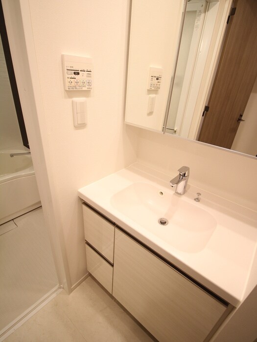 物件内観写真13　(洗面)