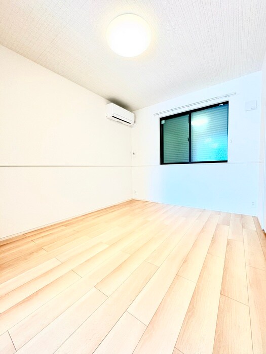 物件内観写真9　(居室)