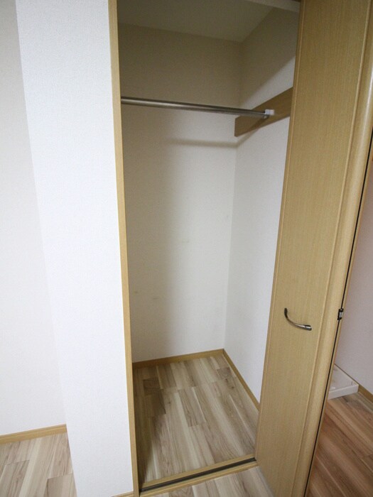 物件内観写真15　(収納)